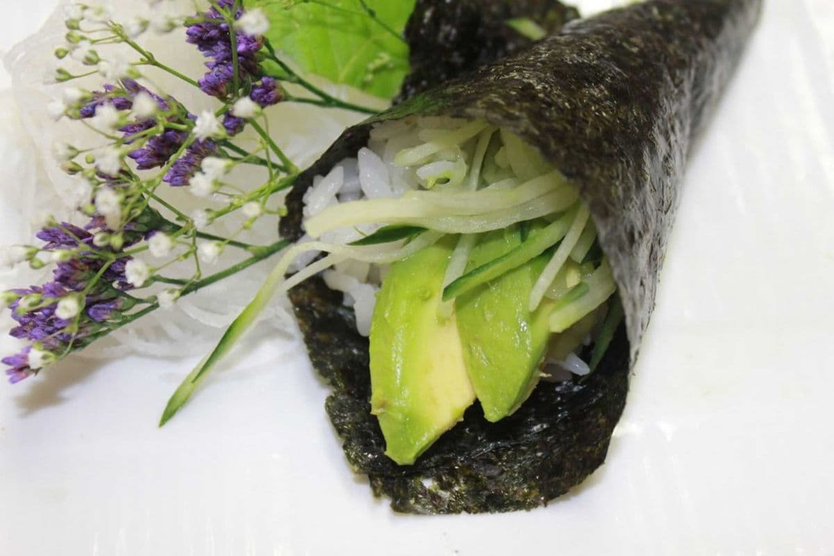 C36. Cucumber Hand Roll (2 pcs)