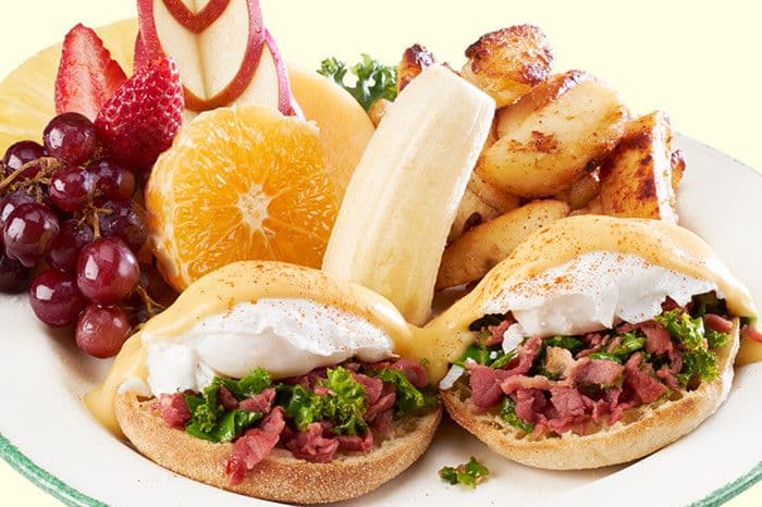 Montreal smoked meat Ben et Dictine