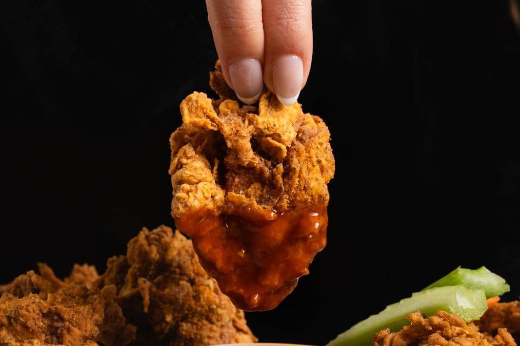24 XTRA SPICY BONELESS WINGS