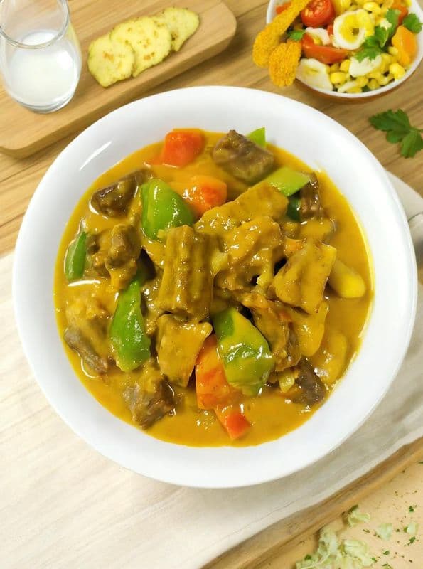 Curry Beef with Peppers & Onion / 咖哩牛肉