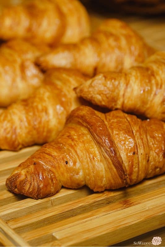 13. Butter Croissant 巧克力可颂