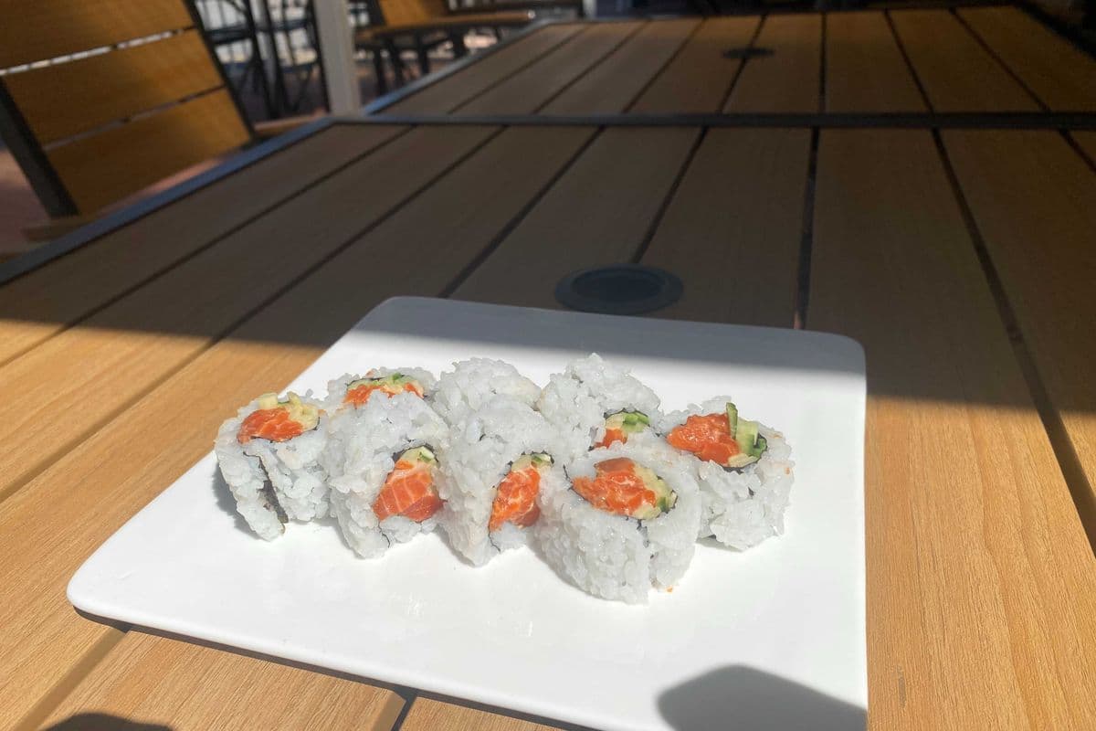 Spicy Salmon Roll