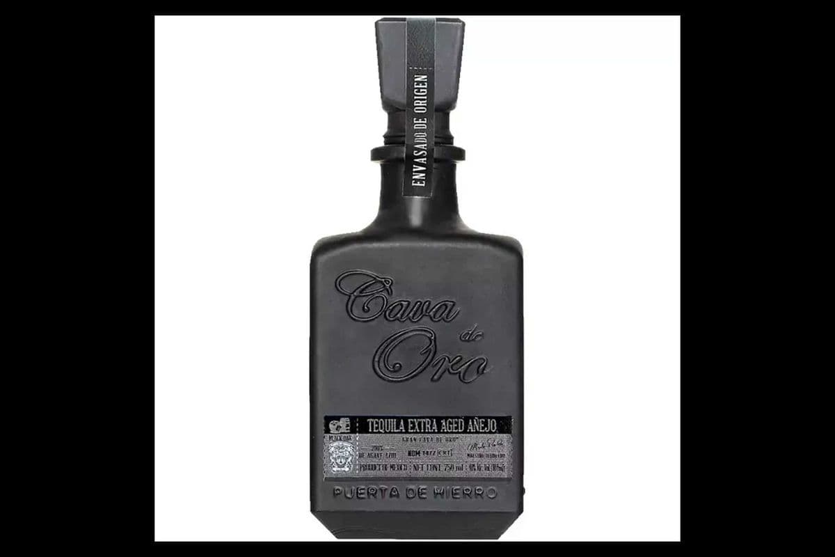 CAVA DE ORO BLACK EXTRA AGED TEQUILA ANEJO (1 x 750ML)