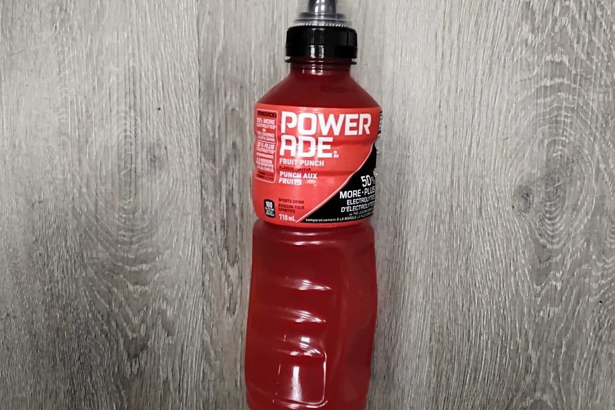 Powerade fruit punch (710ml)