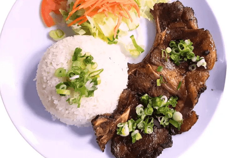 R1. Grilled Pork Chop on Rice (2 pcs)