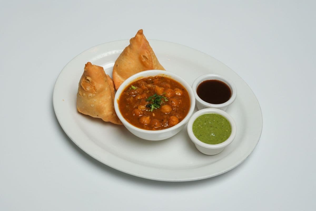 Vegetable Samosa (2 Pcs)