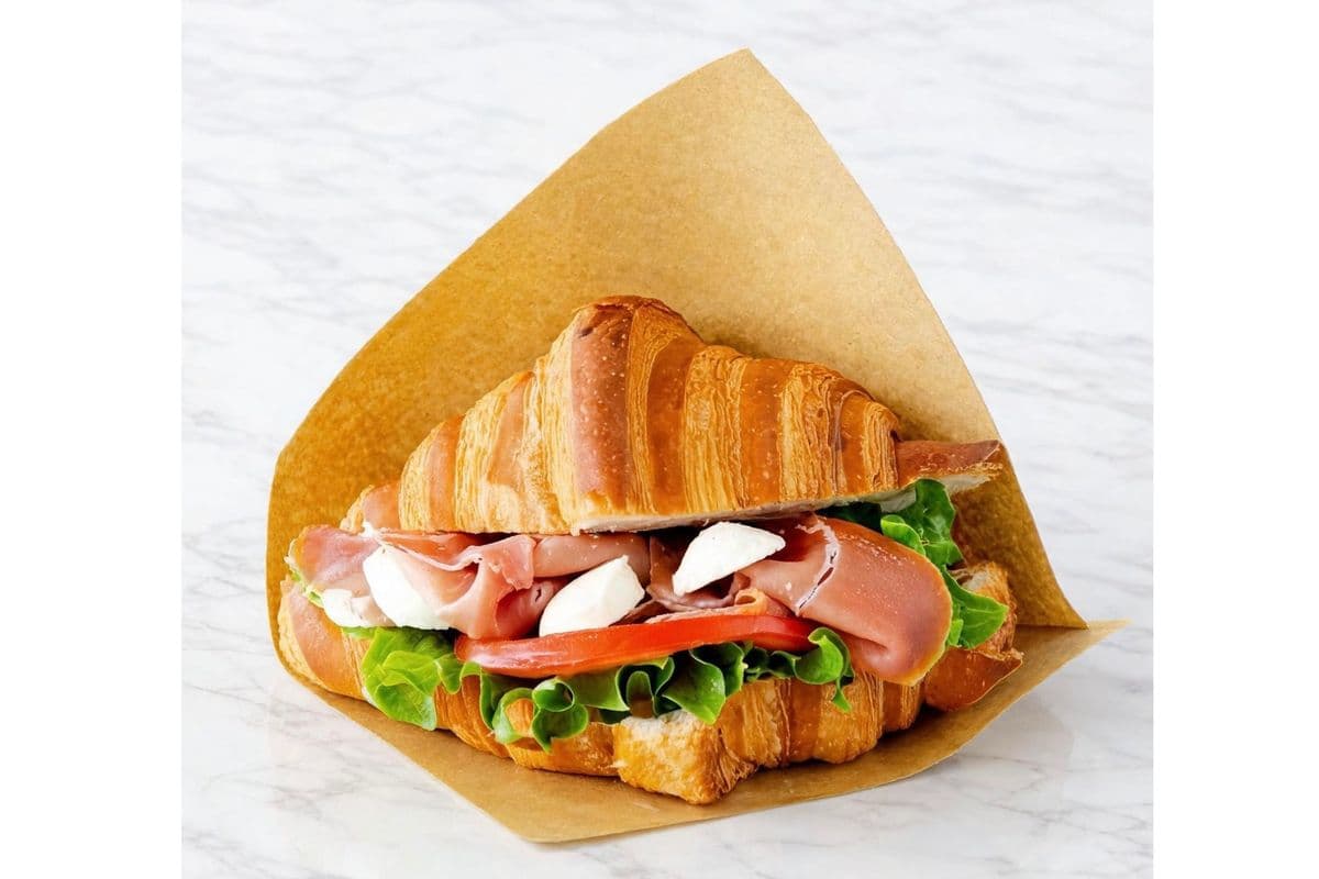 Prosciutto & Mozzarella Croissant