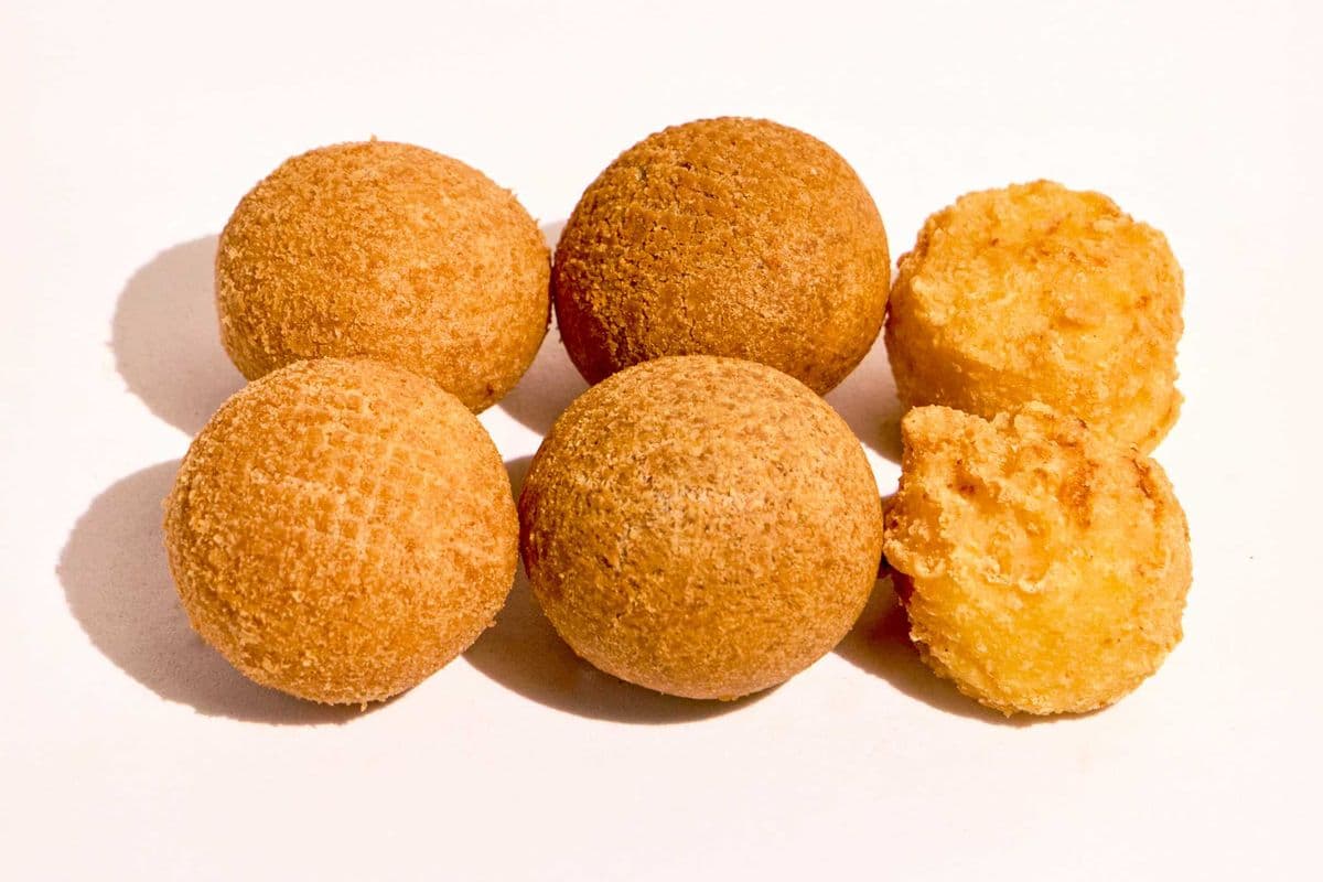 Assorted Balls (6 pcs)