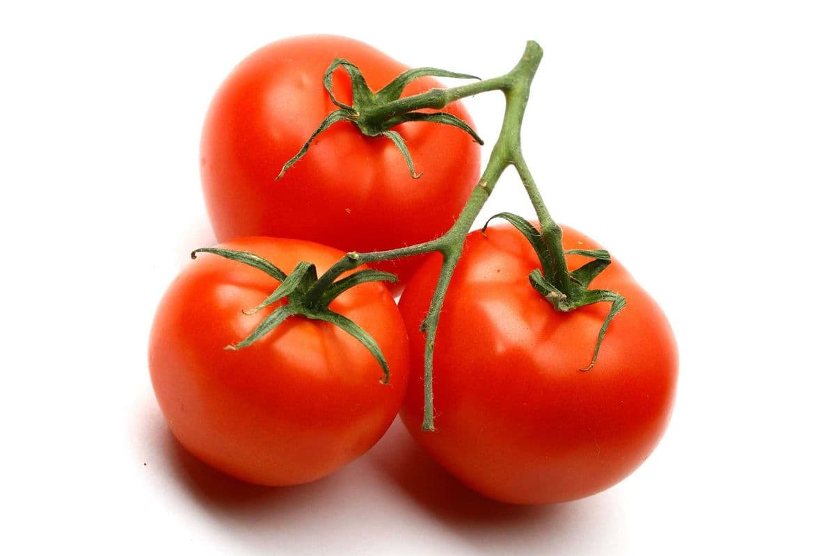 Tomato on the vine (per lb)
