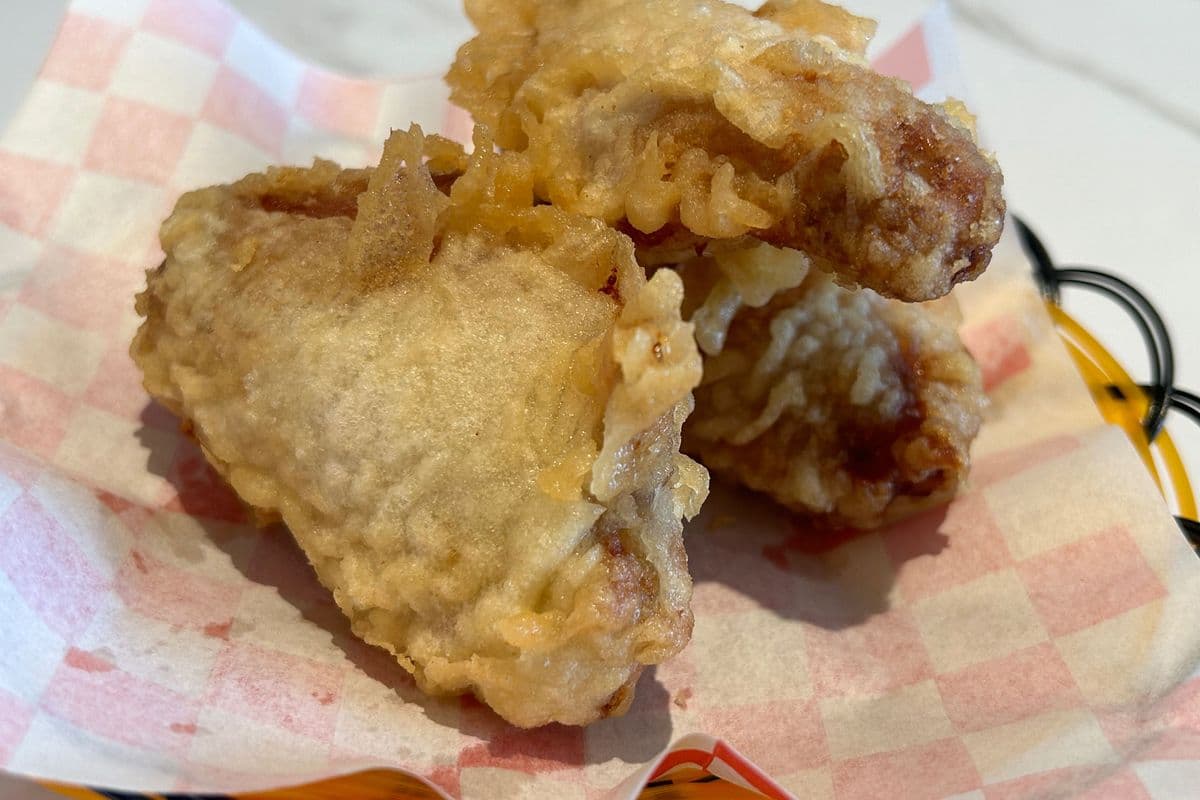 D6. Deep Fried Chicken Wing
