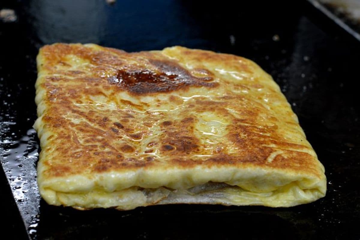 D5. Ceylon Cheese Parotta