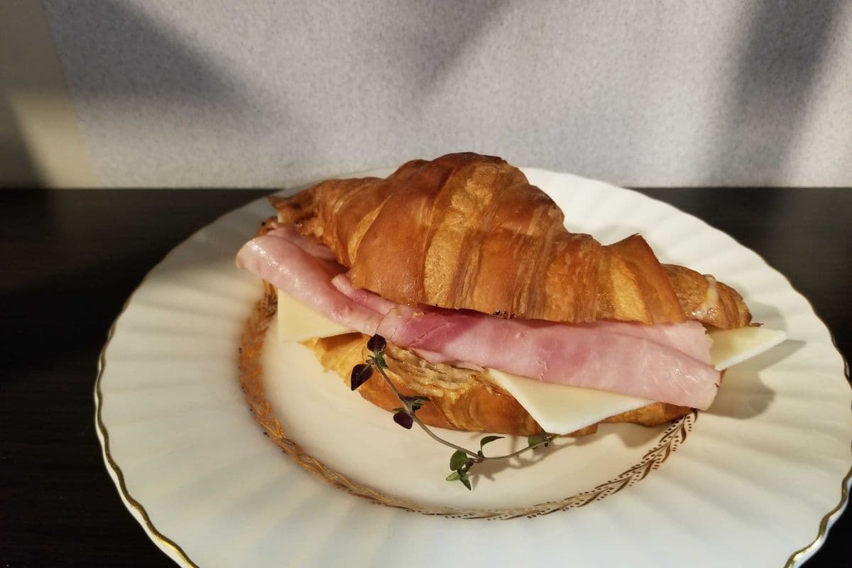 Ham & Swiss Croissant
