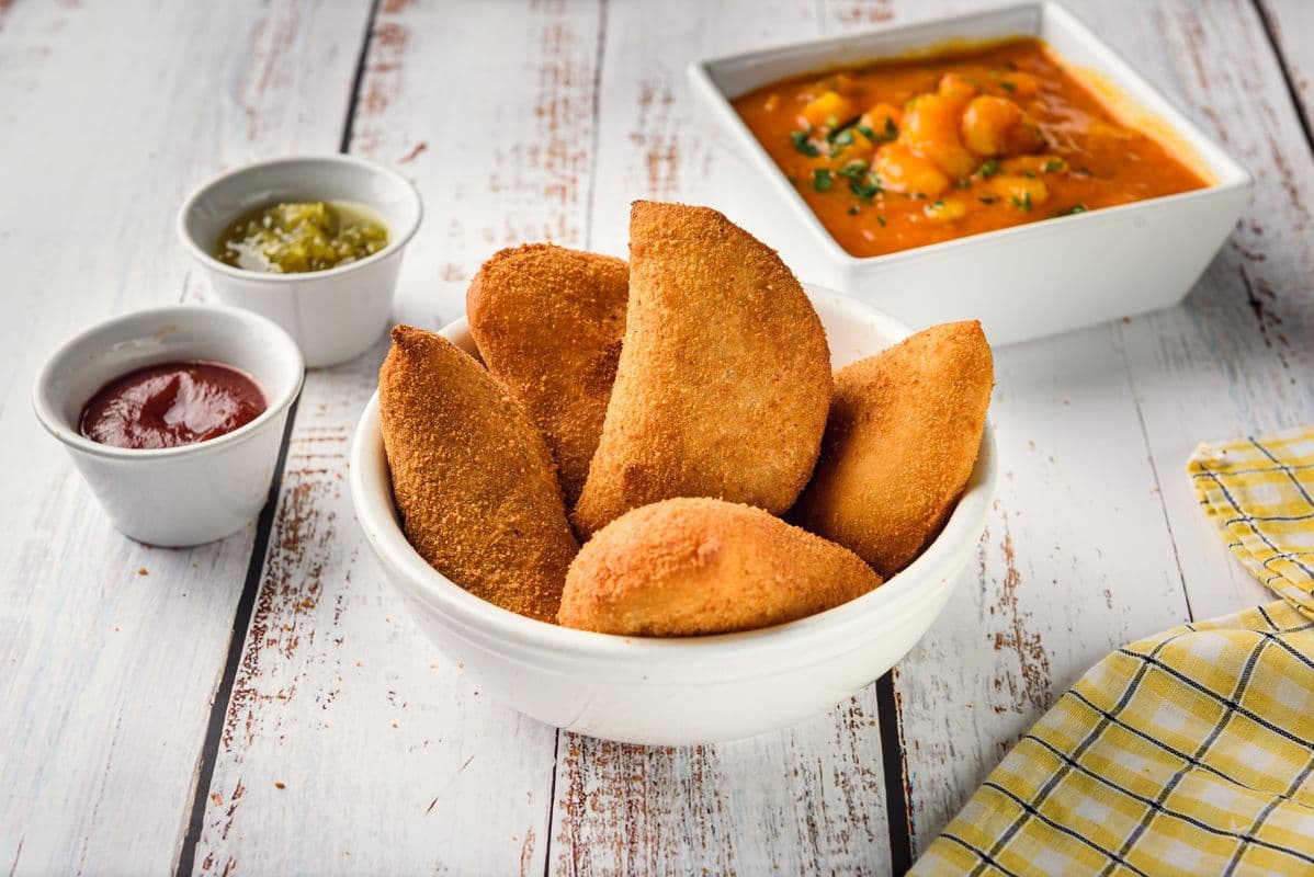 Risoles de Camarão Mini (Mini Portuguese Shrimp Croquettes) (10 pcs)