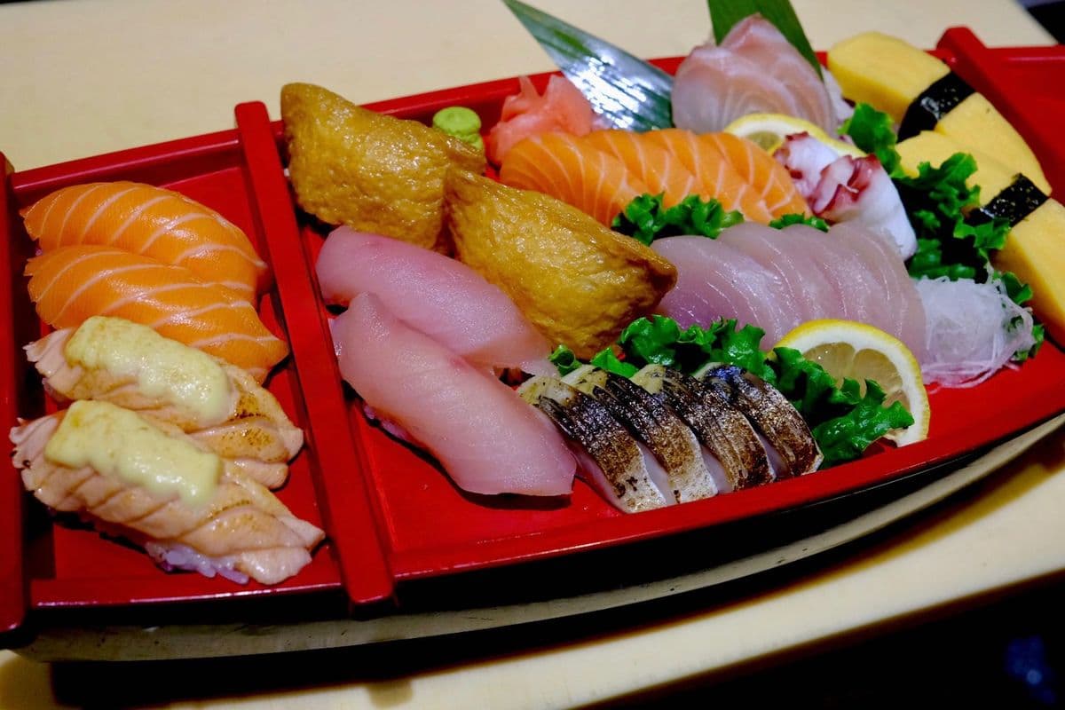 Sashimi and Sushi Boat (Serves Two)