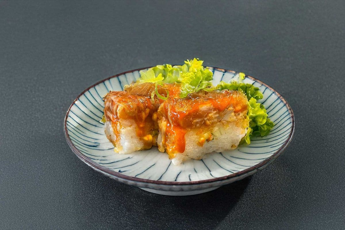 Spicy Tuna Oshi