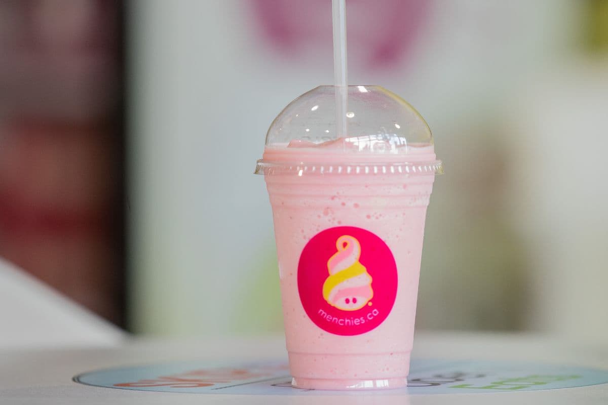Strawberry Classic Yogurt Shake