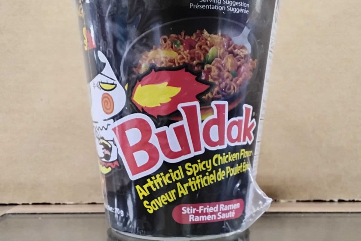 Buldak spicy chicken stir fried ramen (70g)