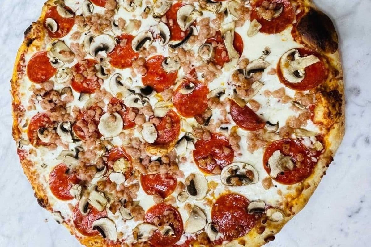 The Canadian Pizza