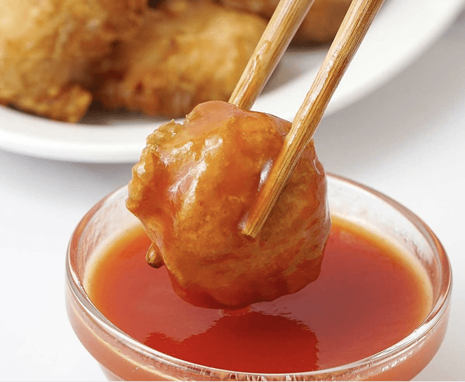 Chicken Balls with Sweet & Sour Sauce / 甜酸雞球 (例).
