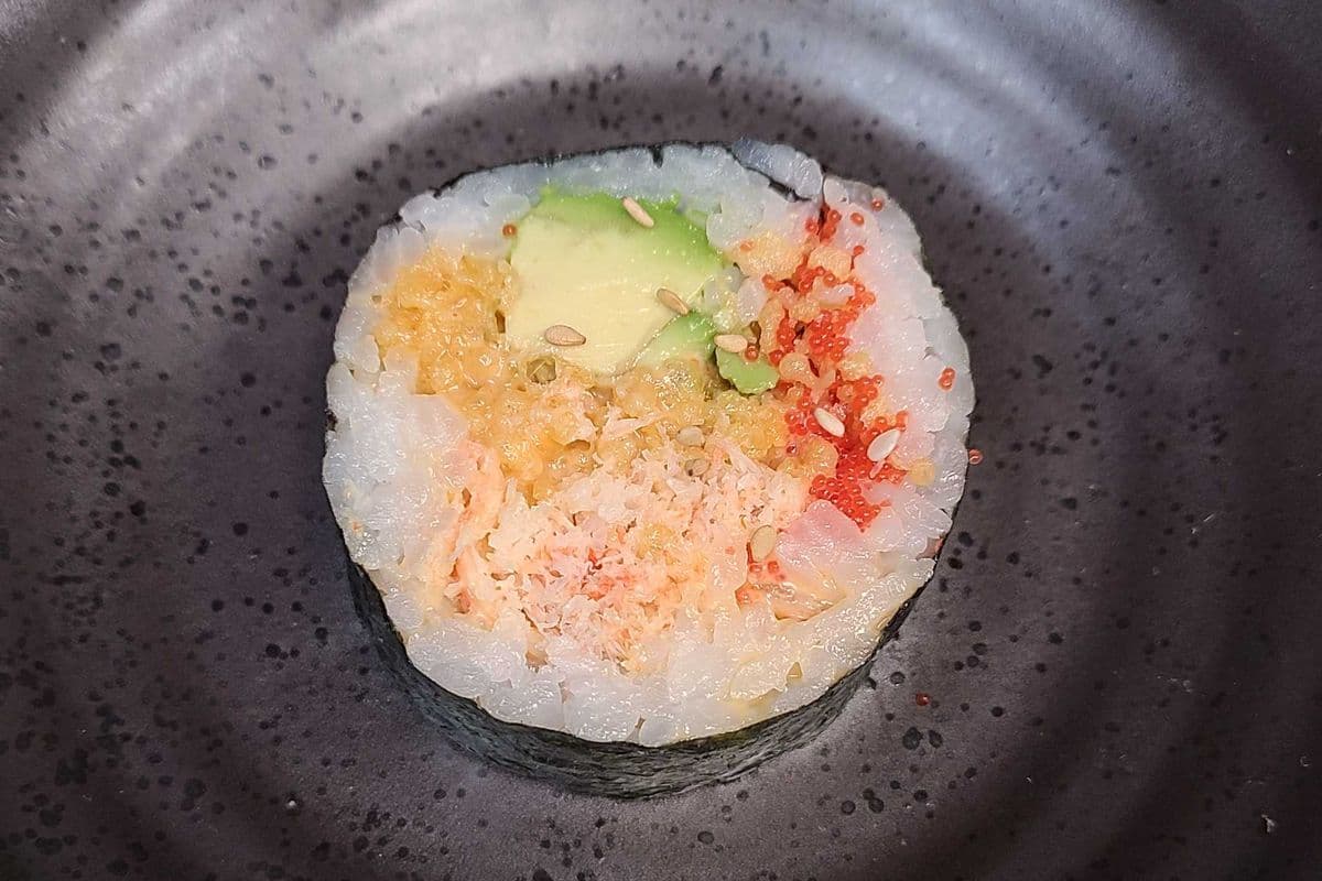 61. Futomaki au crabe épicé / Spicy Crab Futomaki Roll
