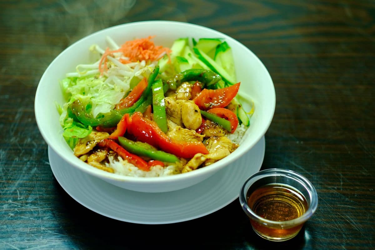 60. Lemongrass Chicken / GÀ XÀO SẢ ỚT