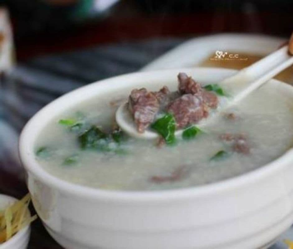 A16. Lettuce and Beef Congee 生菜牛肉粥