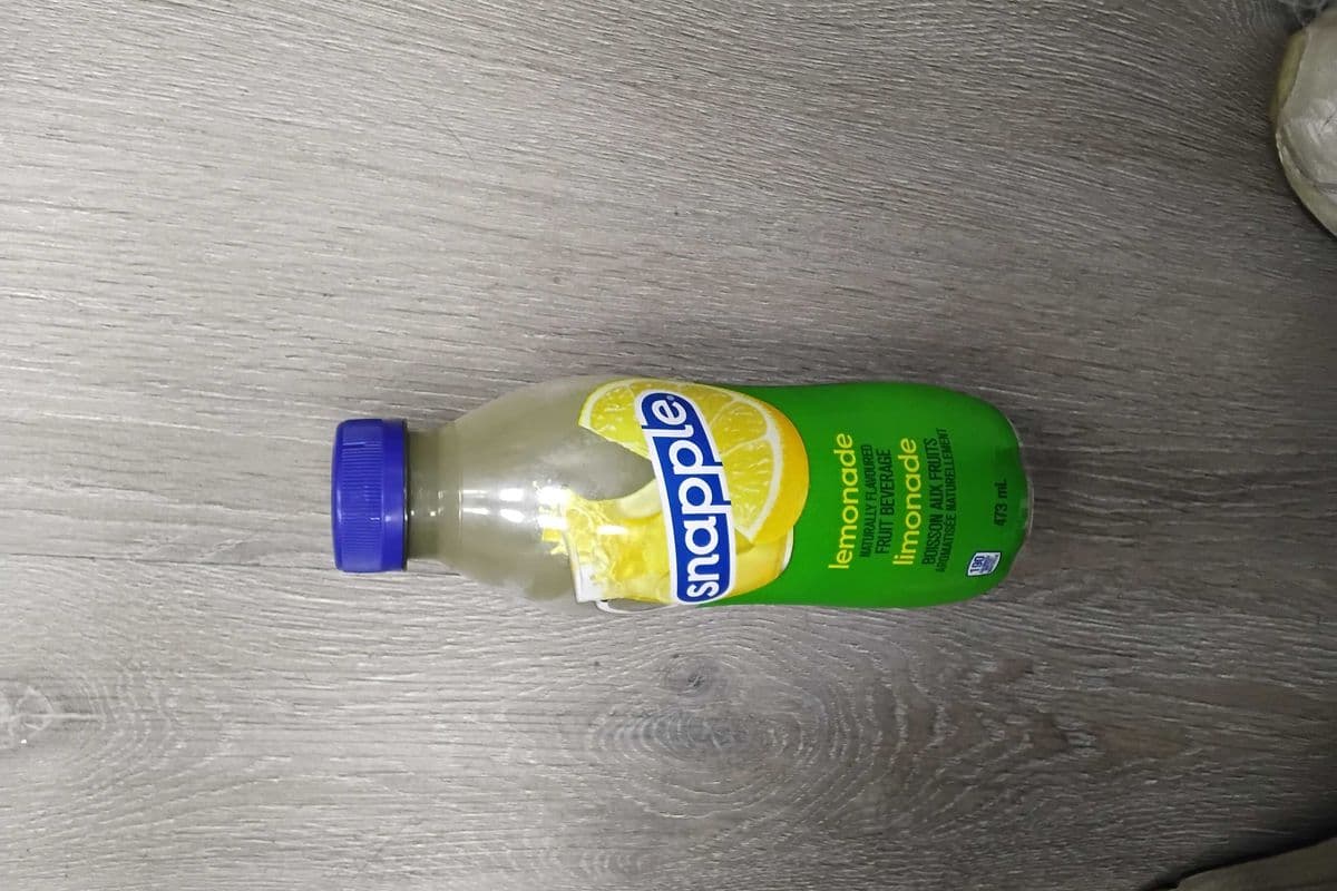 Snapple lemonade (473ml)