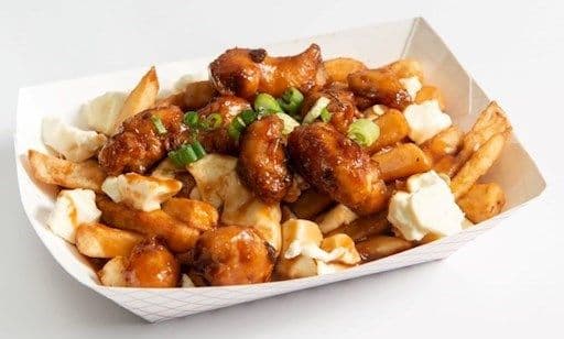 30. Poutine Général Tao - Grande