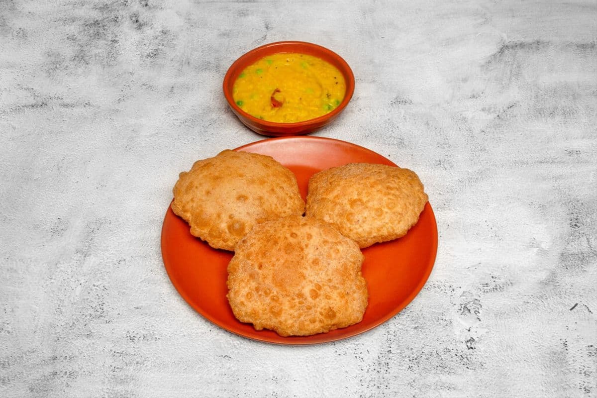 Poori (3 Pieces) with Potato Masala