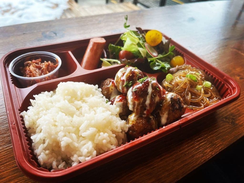 K-Bomb Beef Ball Dosirak / Bento box