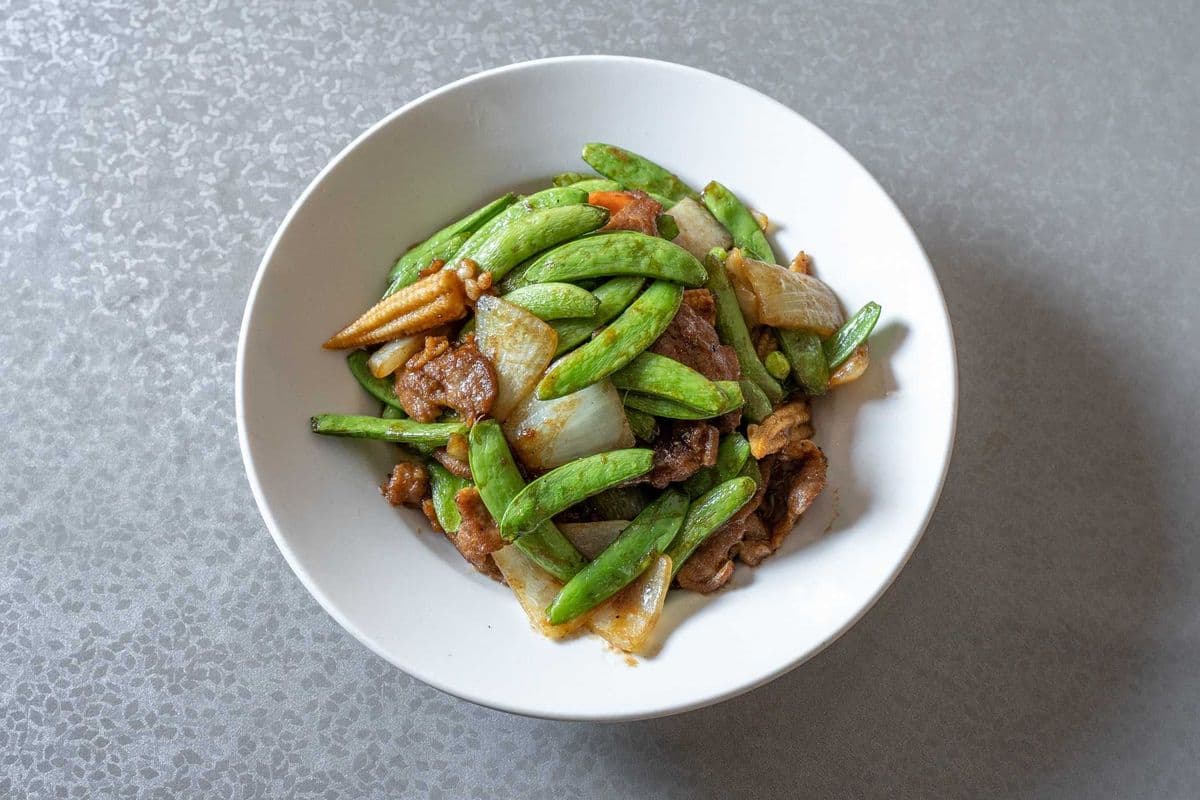 43. Sliced Beef with Snow Peas