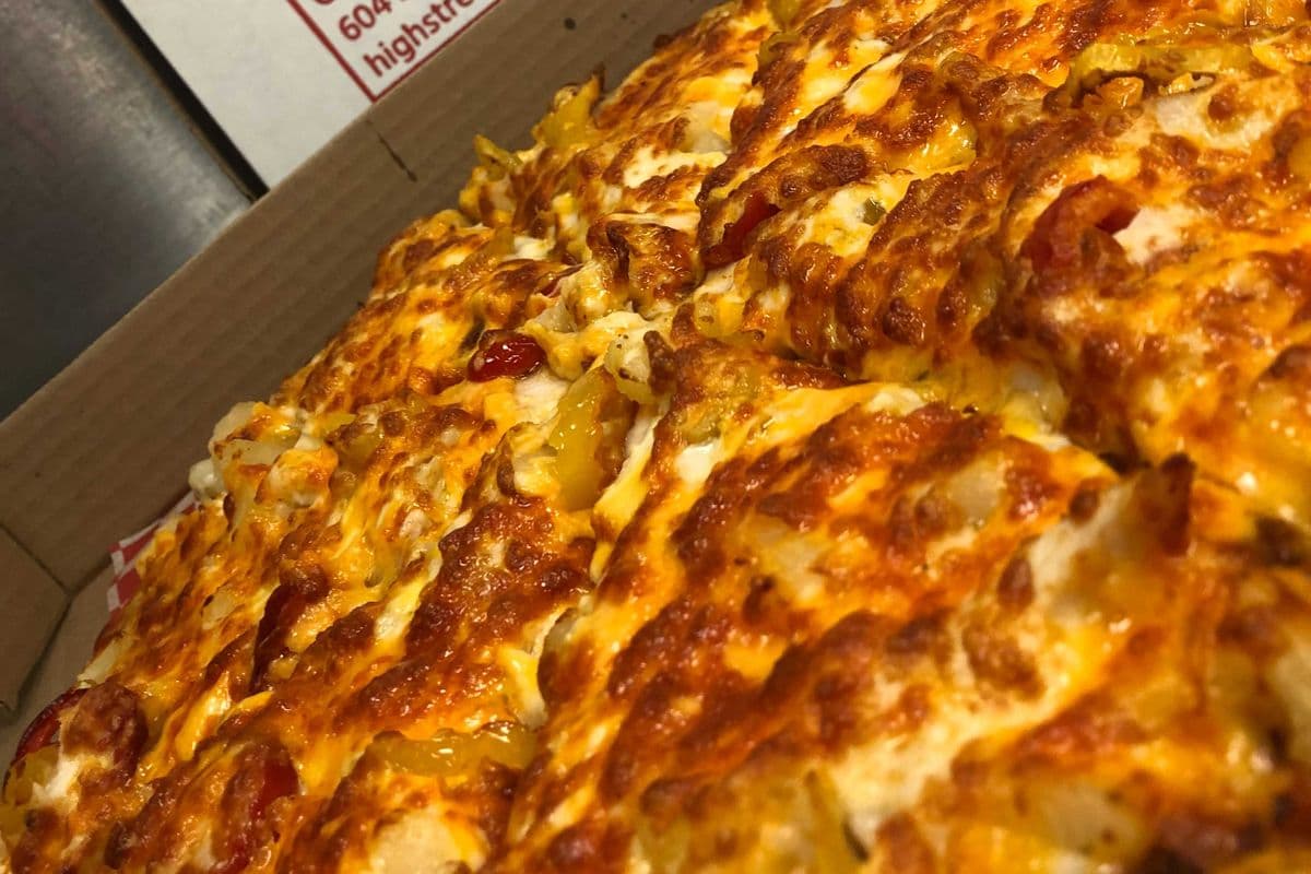 Large 14" Spicy BBQ Chicken Pizza