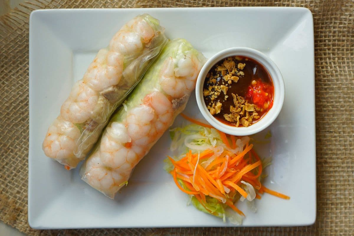 A1. Shrimp and Pork Fresh Roll (2pcs) / Gỏi Cuốn Tôm Thịt