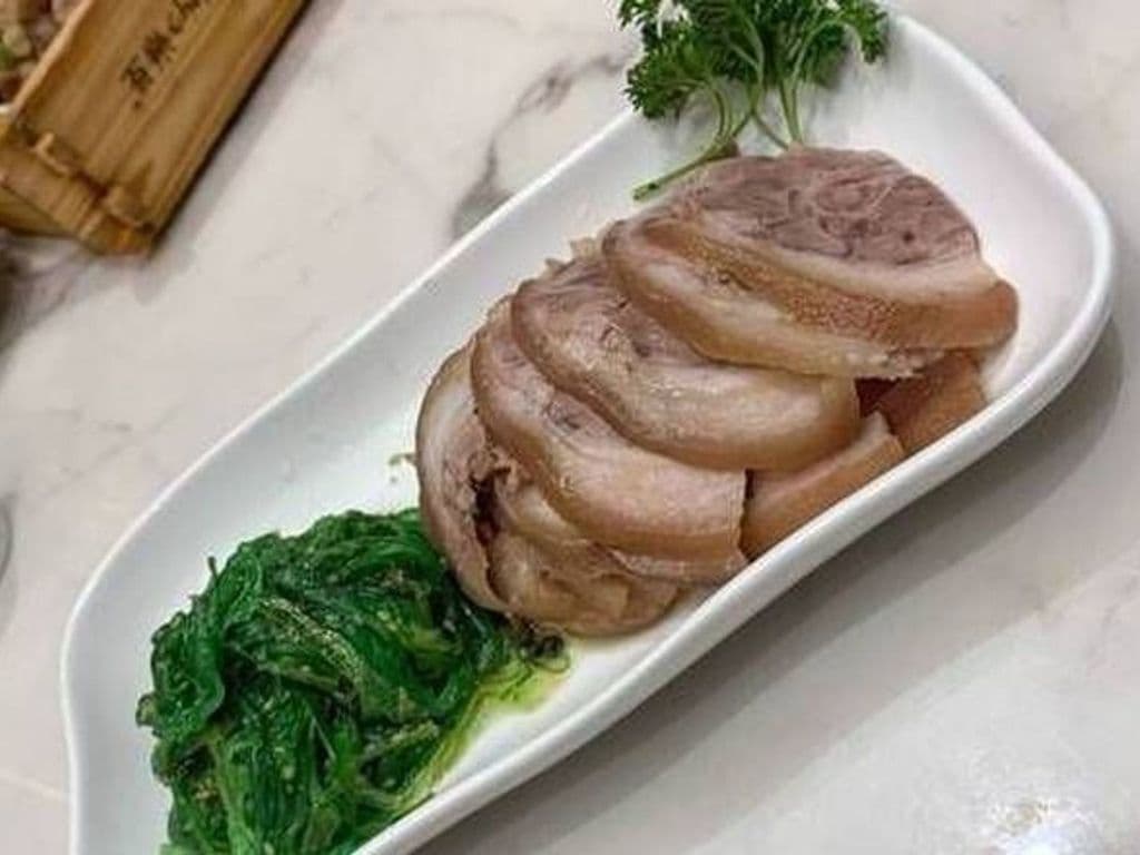 Cold Sliced Pork Hock w/ Sea Grass A3