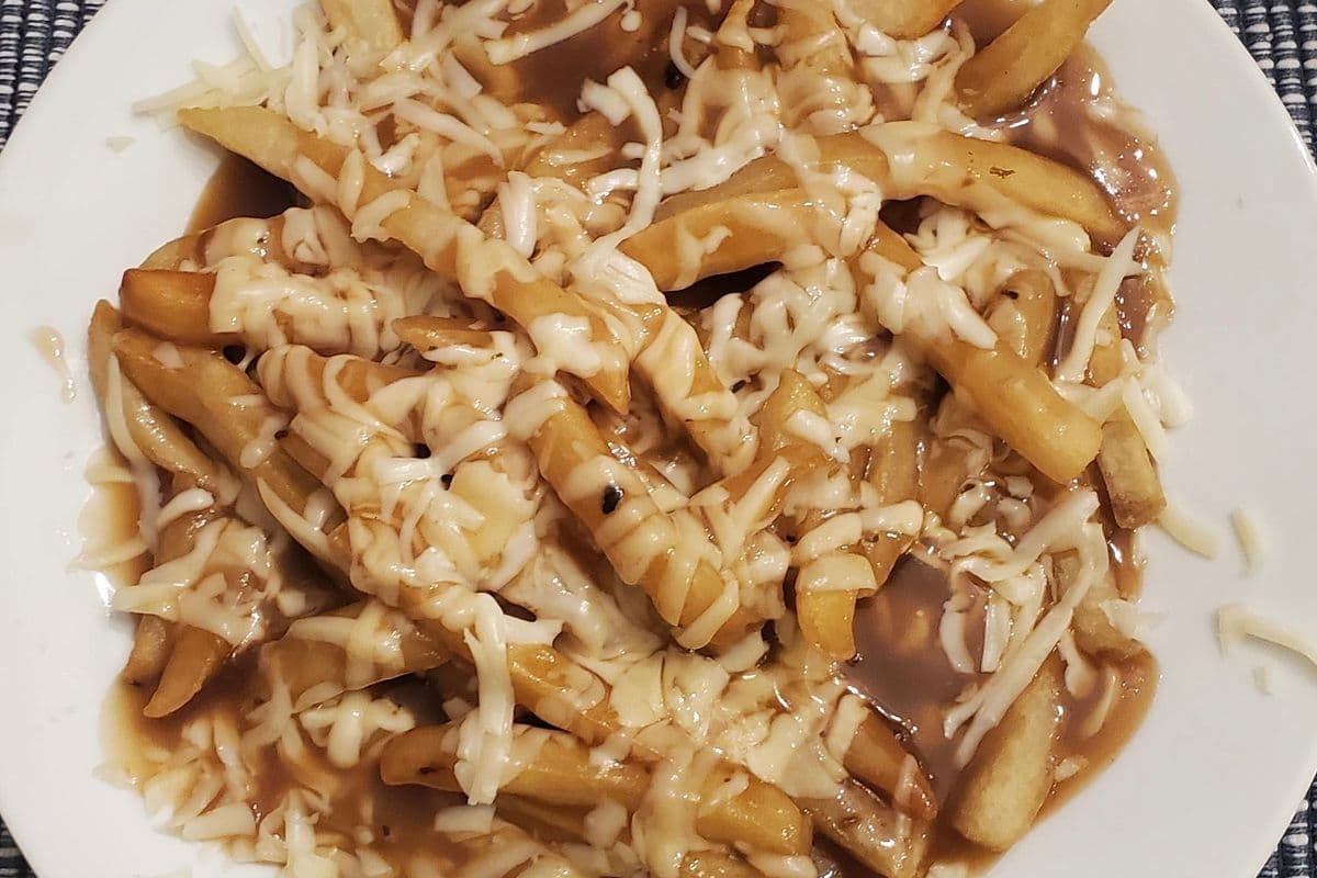 Regular medium Poutine