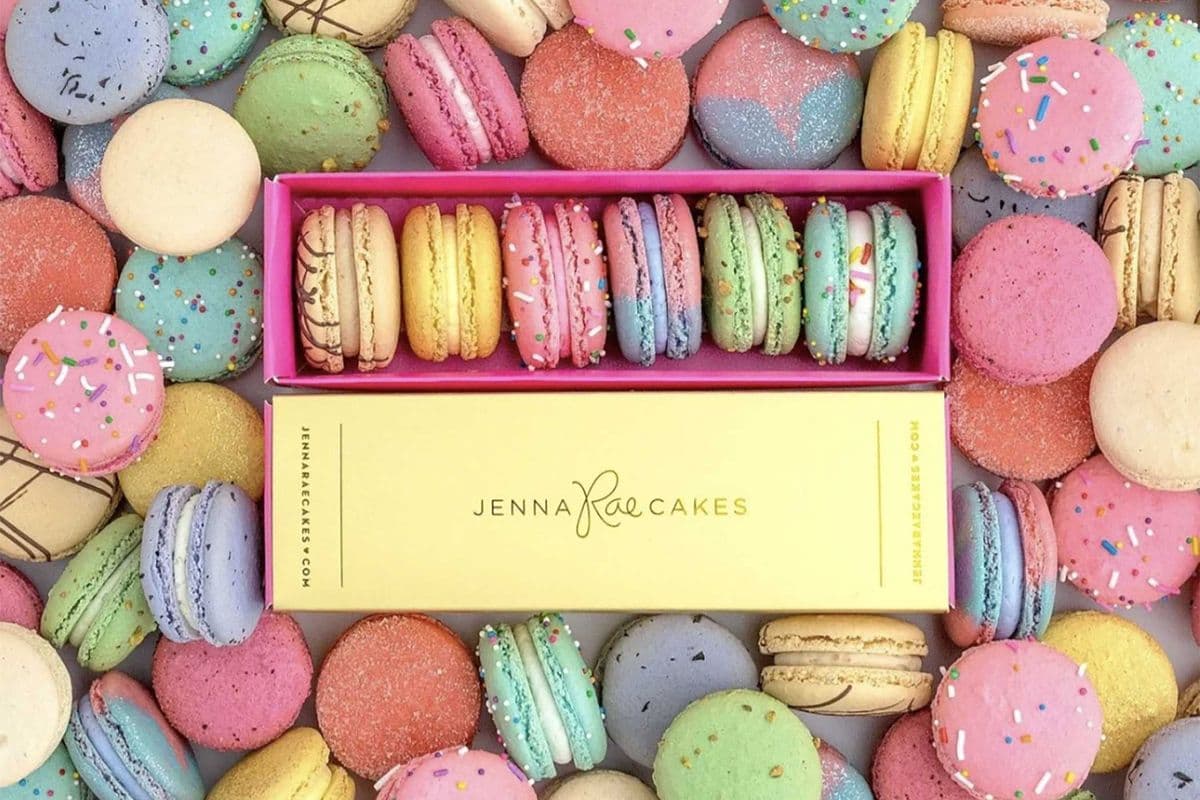 Six Macaron Gift Box
