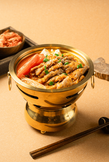 Korean Pickled Veggie Angus Beef Pot / 韩风酸菜安格斯肥牛锅