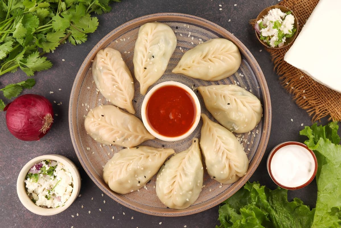 Dilli Wale Veg Momos 8 pcs (Steamed)- POPULAR