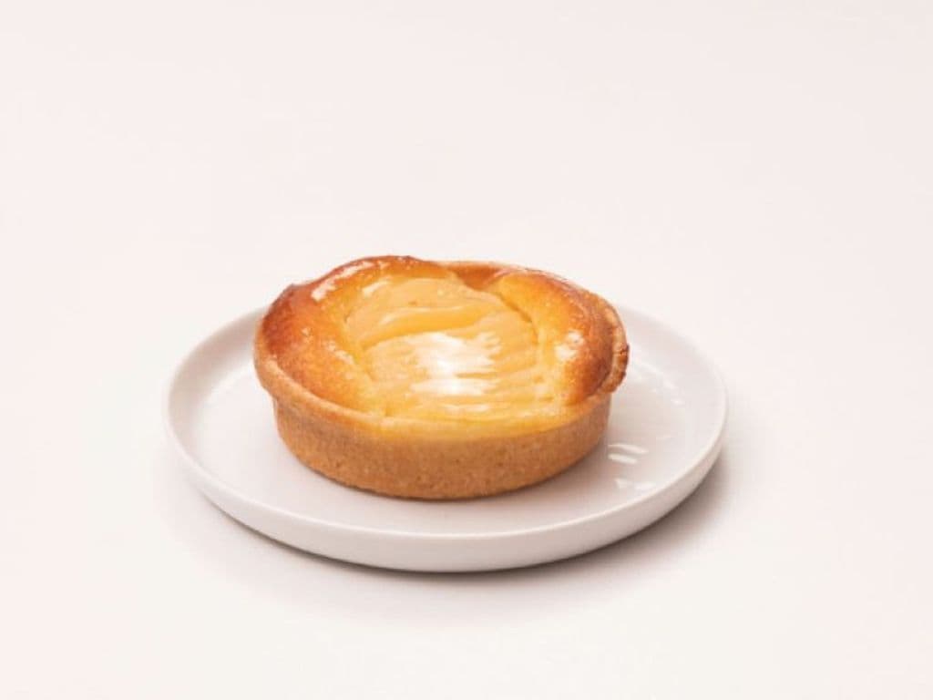 Pear & almond tartlet