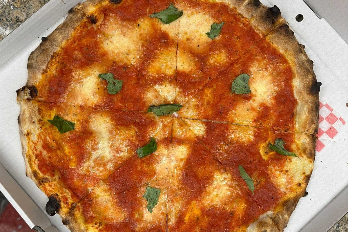 16" G Pizza