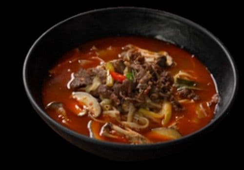 YUKGYEJANG KALGUKSU / 육개장 칼국수