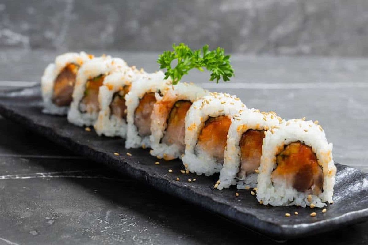 Spicy Tuna Roll - Maki Sushi