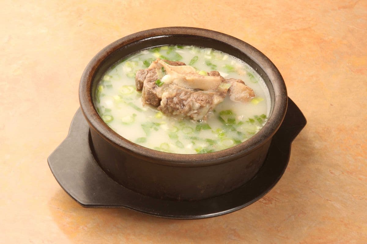 52. Ggorigom Tang / 꼬리곰탕 筋牛尾湯