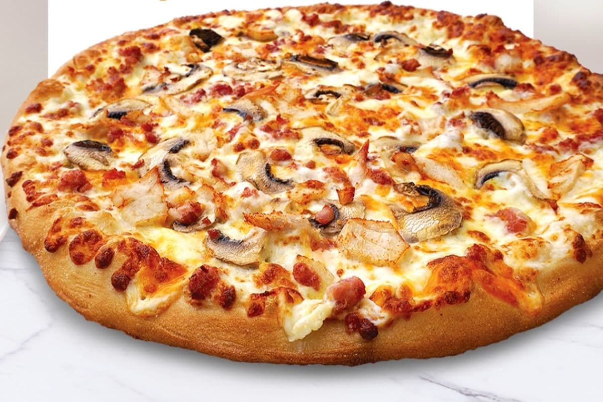 12" Medium Chicken Bacon Alfredo Pizza