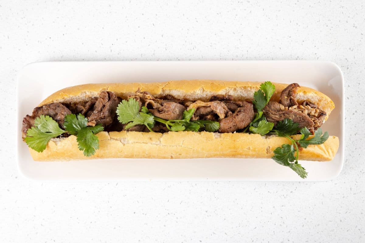 Bánh Mì Heo Nướng