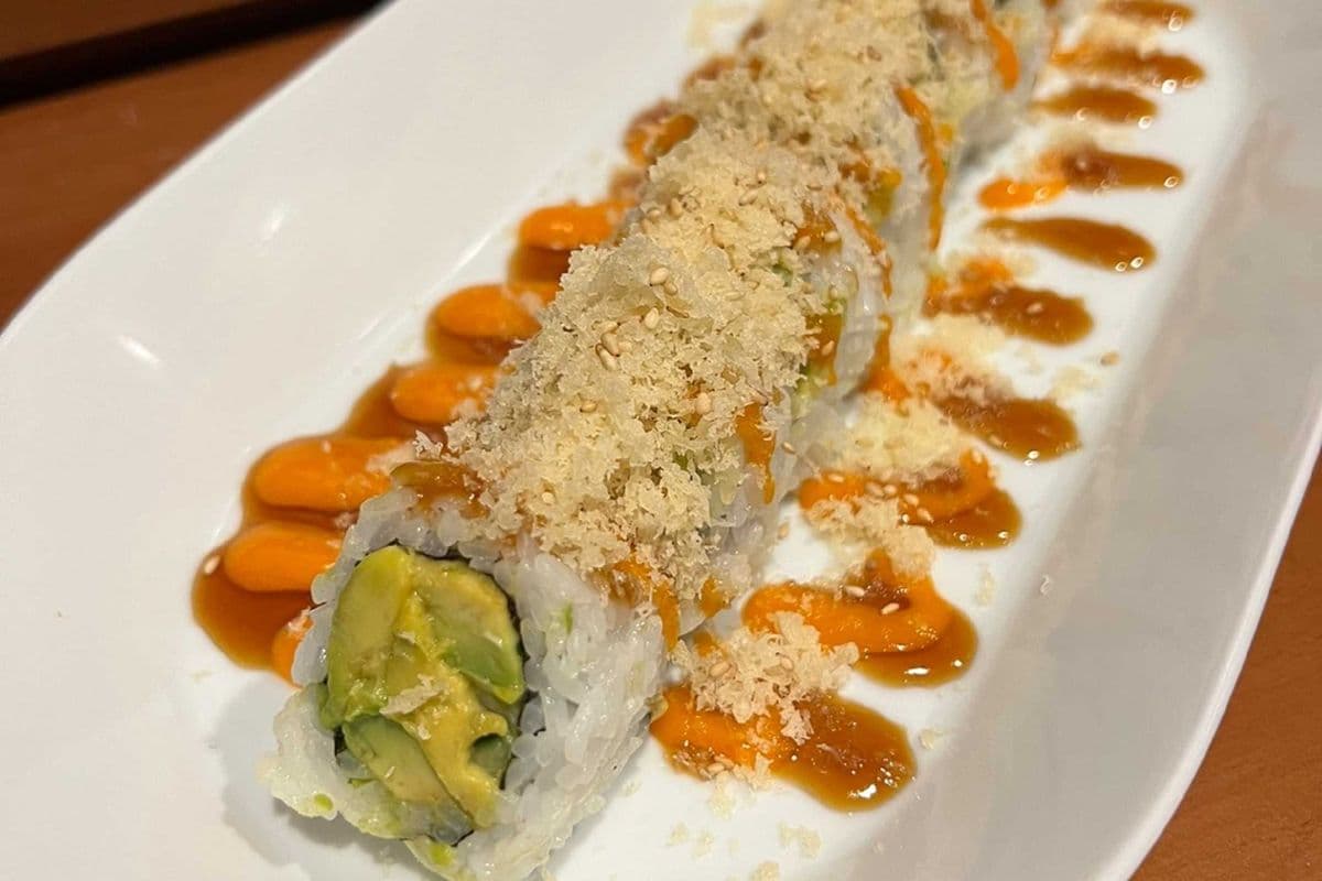 Crispy Avocado Roll - Maki Sushi