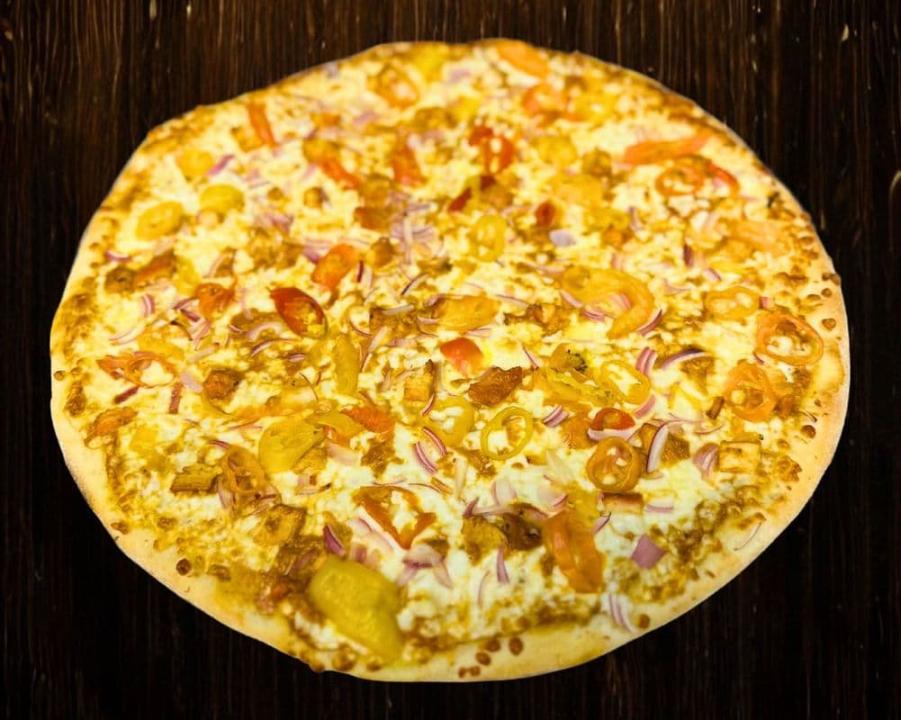 Butter Chicken Pizza