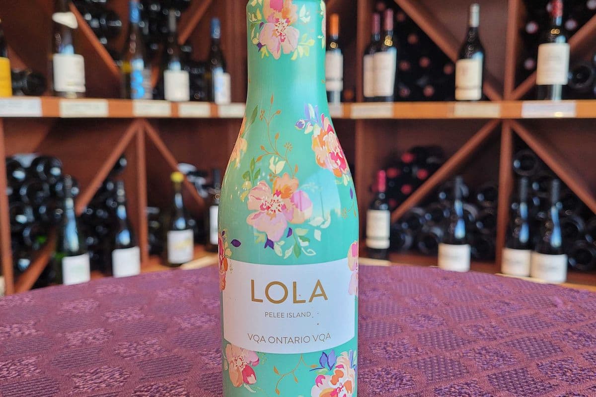 white | Lola mini pinot grigio (1 x 250ml)
