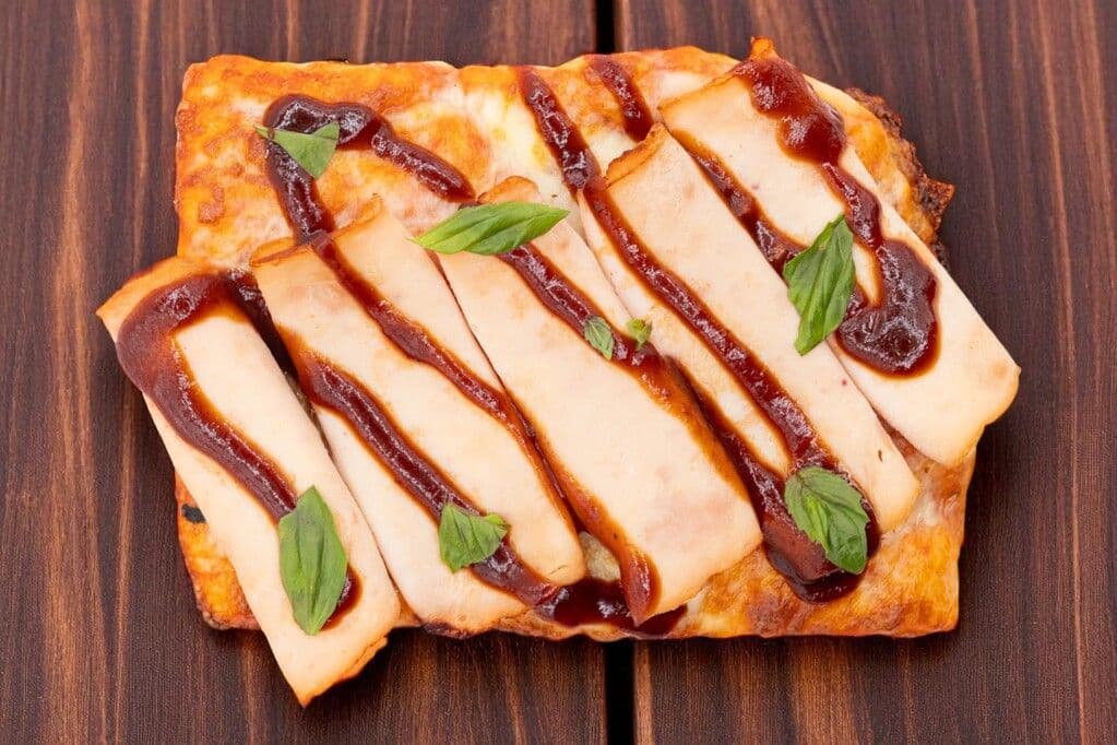 PIZZA SLICE  - BBQ CHICKEN
