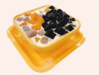Grass Jelly and Taro ball In Coconut Juice - 椰汁芋圆凉粉